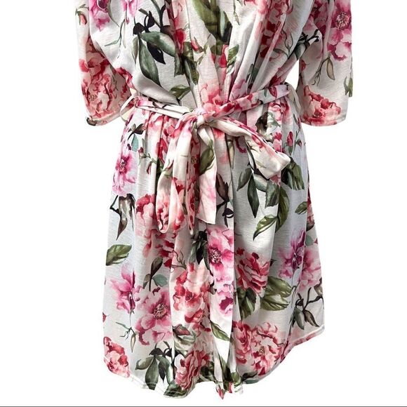 𝅺show Me Your Mumu Brie Floral Kimono Robe OS - Picture 4 of 11